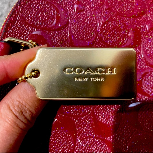 Coach handbag- NEW WITHOUT TAGS - Picture 2 of 5